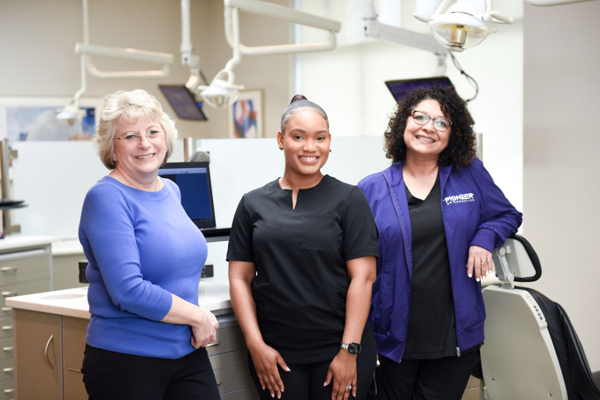 Braces or Invisalign, Which is Right for Me?